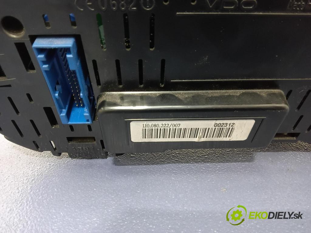 Audi A3 2004 Přístrojová deska 8P0920900B