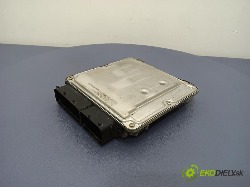 Audi A3 2004 řídící jednotka Motor: 03G906016BK