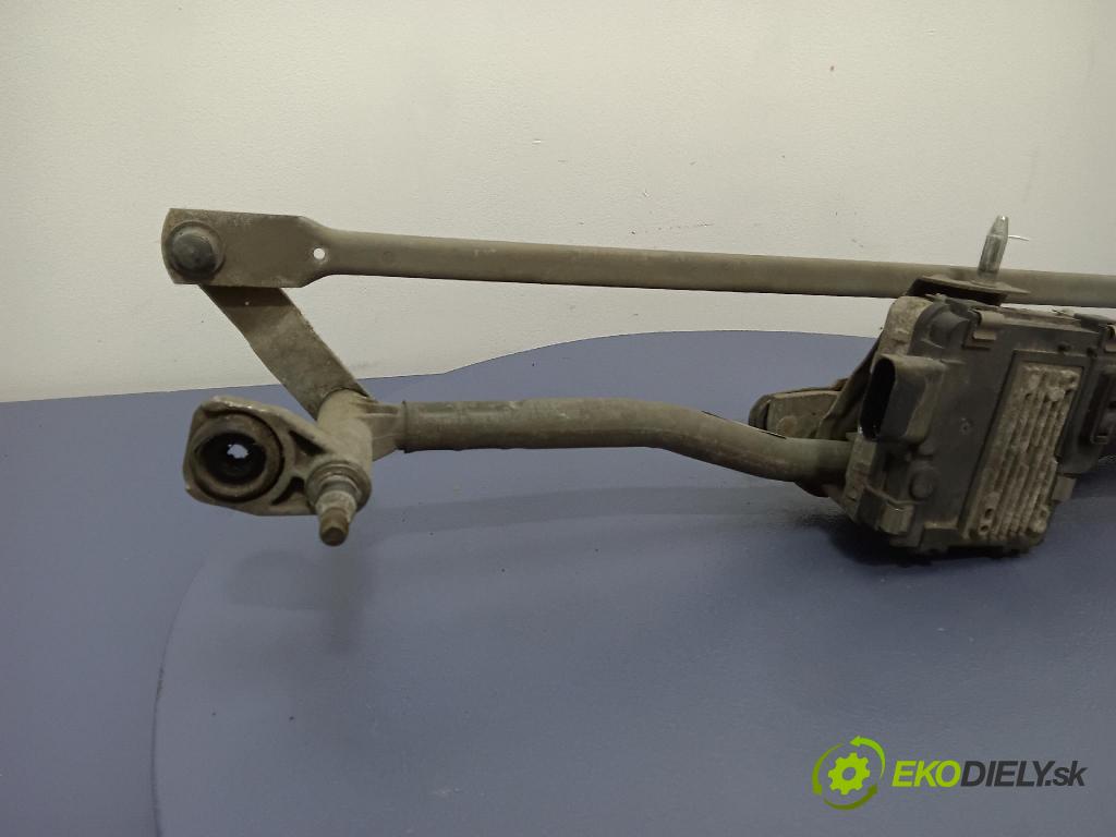 Audi A3 2004 mechanizmus motor: Stierače: Predné 8P1955023D