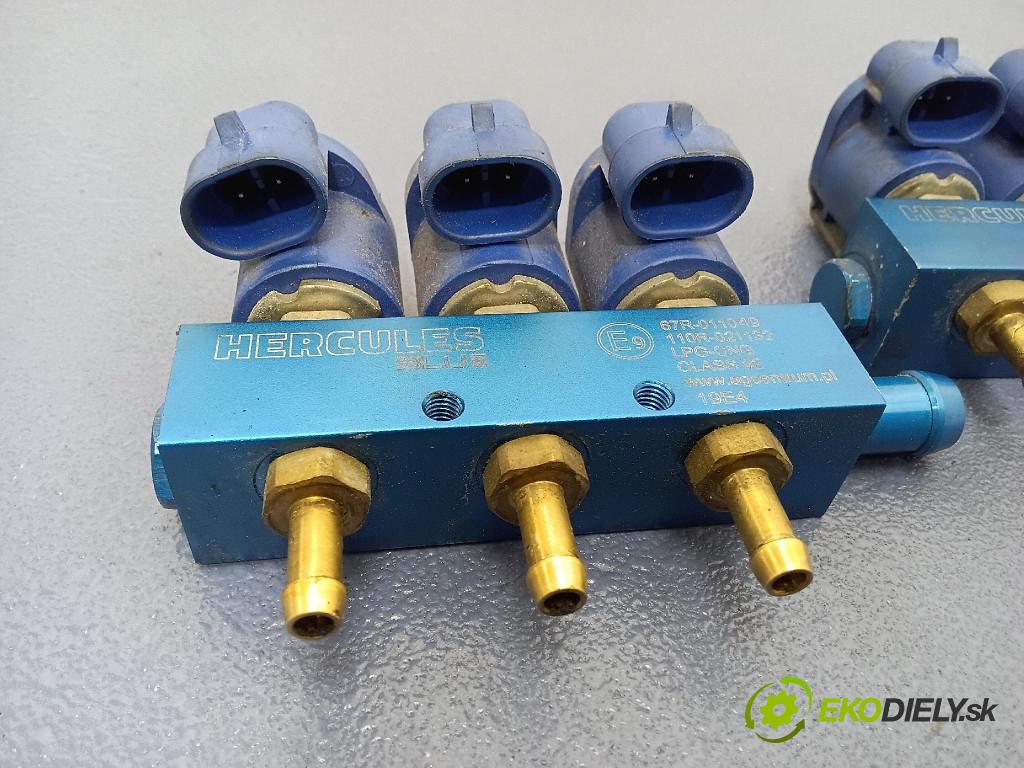 Chrysler Pacifica 2004 lišta Zásobování 67R-011049