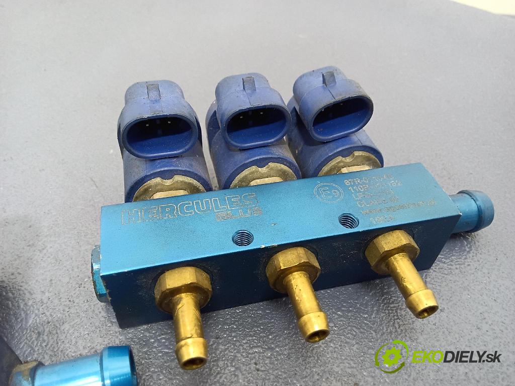 Chrysler Pacifica 2004 lišta Dodávka: 67R-011049