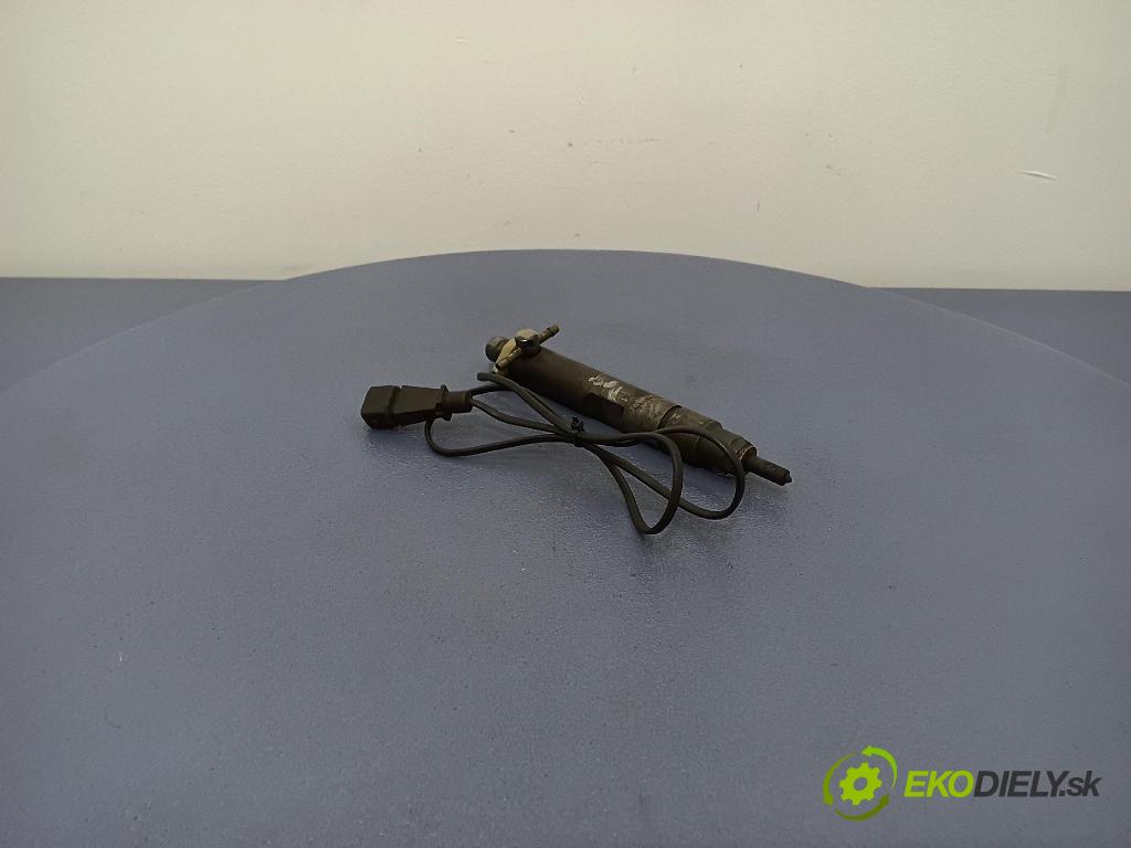 Audi A6 1994 vstrek 046130202E