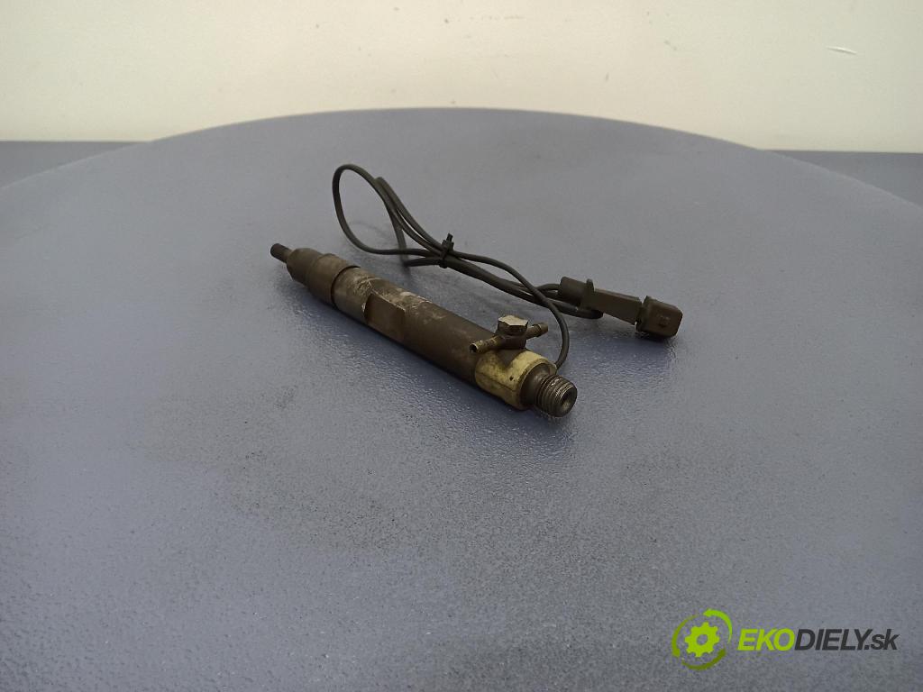 Audi A6 1994 vstrek 046130202E