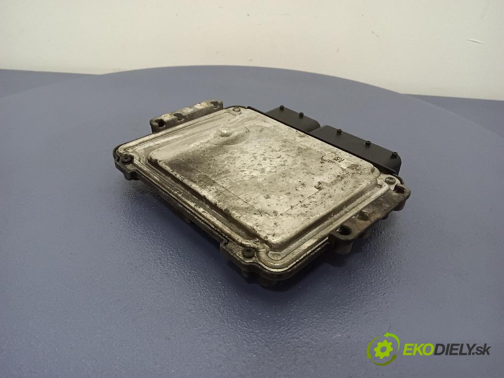 Alfa romeo 159 2006 riadiaca jednotka Motor: 55204662