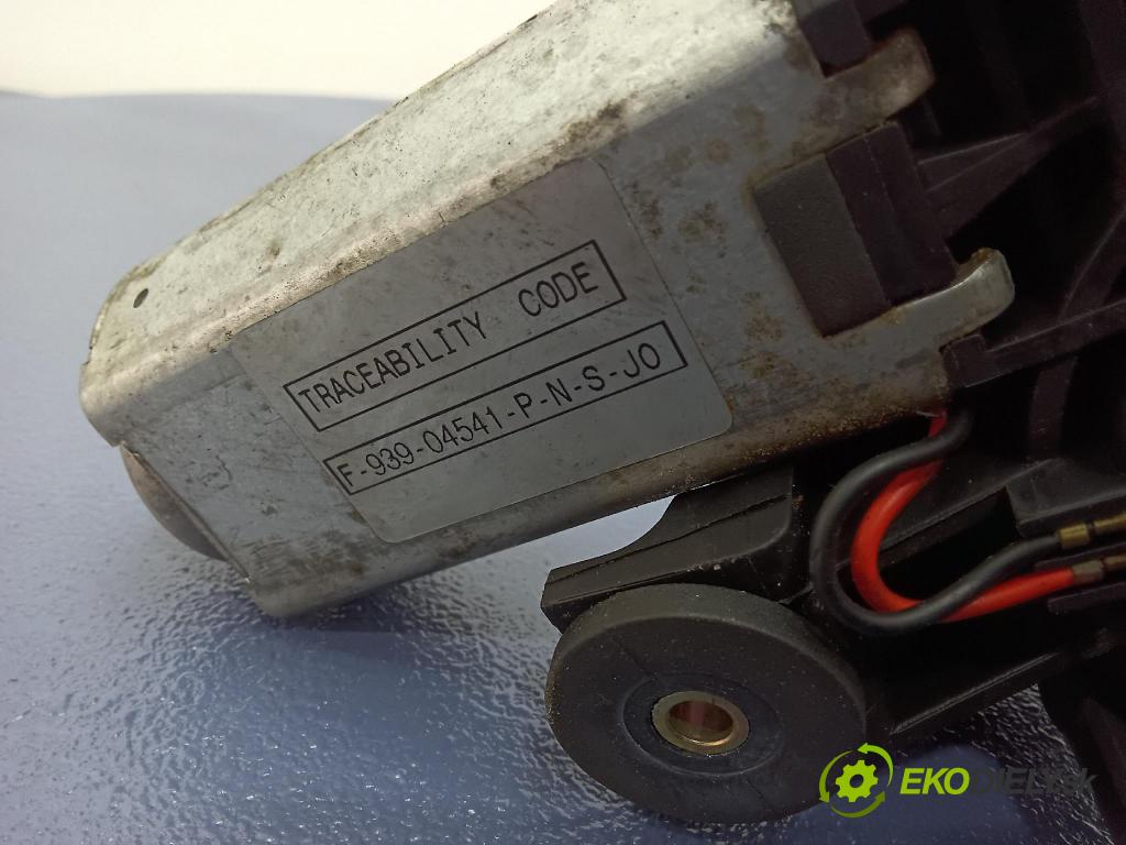 Alfa romeo 159 2006 motor: Stierače: zad MS259600-7062