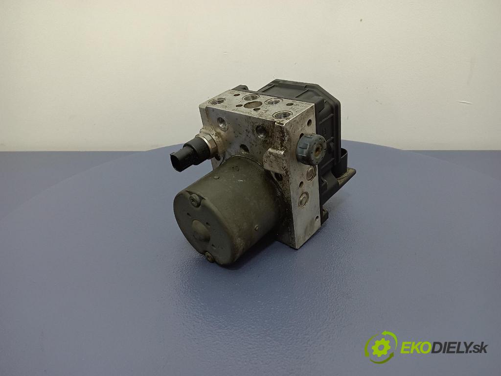 Audi A4 2001 čerpadlo ABS x 8E0614517