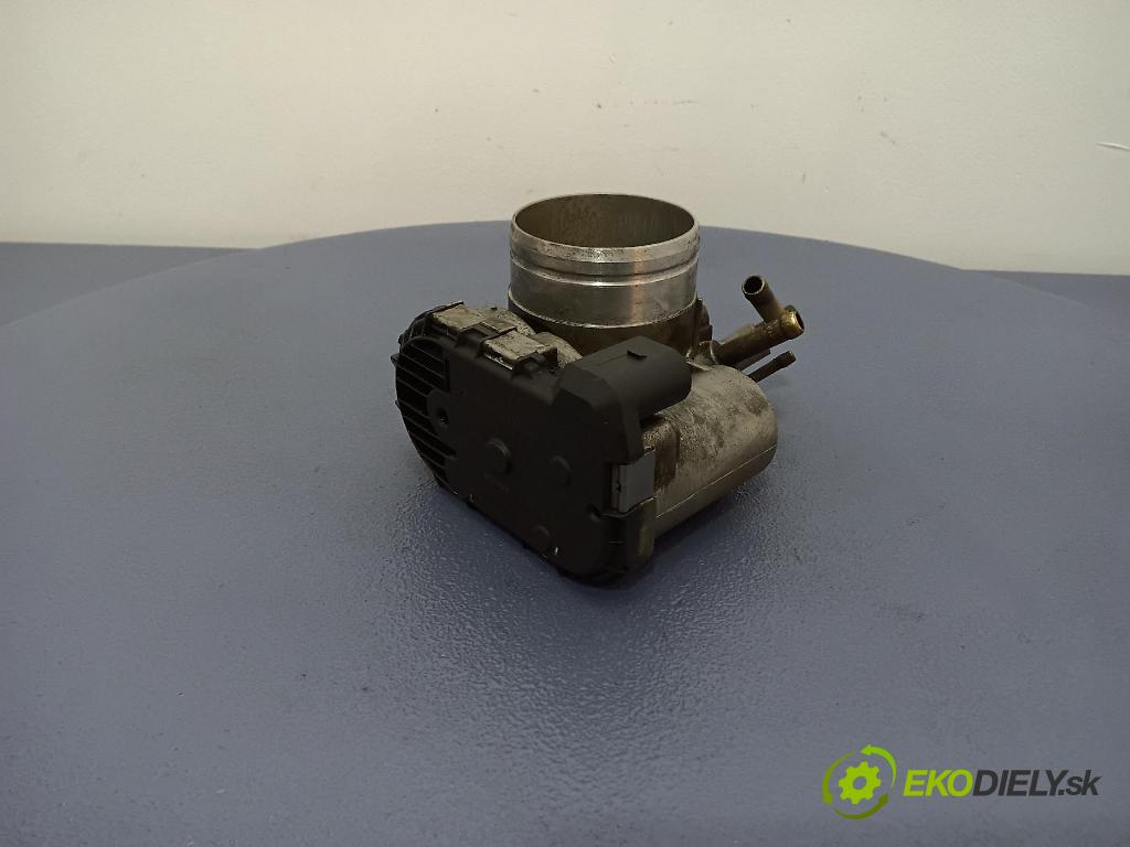 Audi A4 2001 klapka 06B133062H