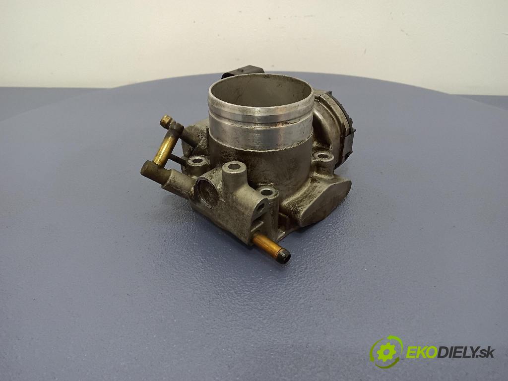 Audi A4 2001 klapka 06B133062H