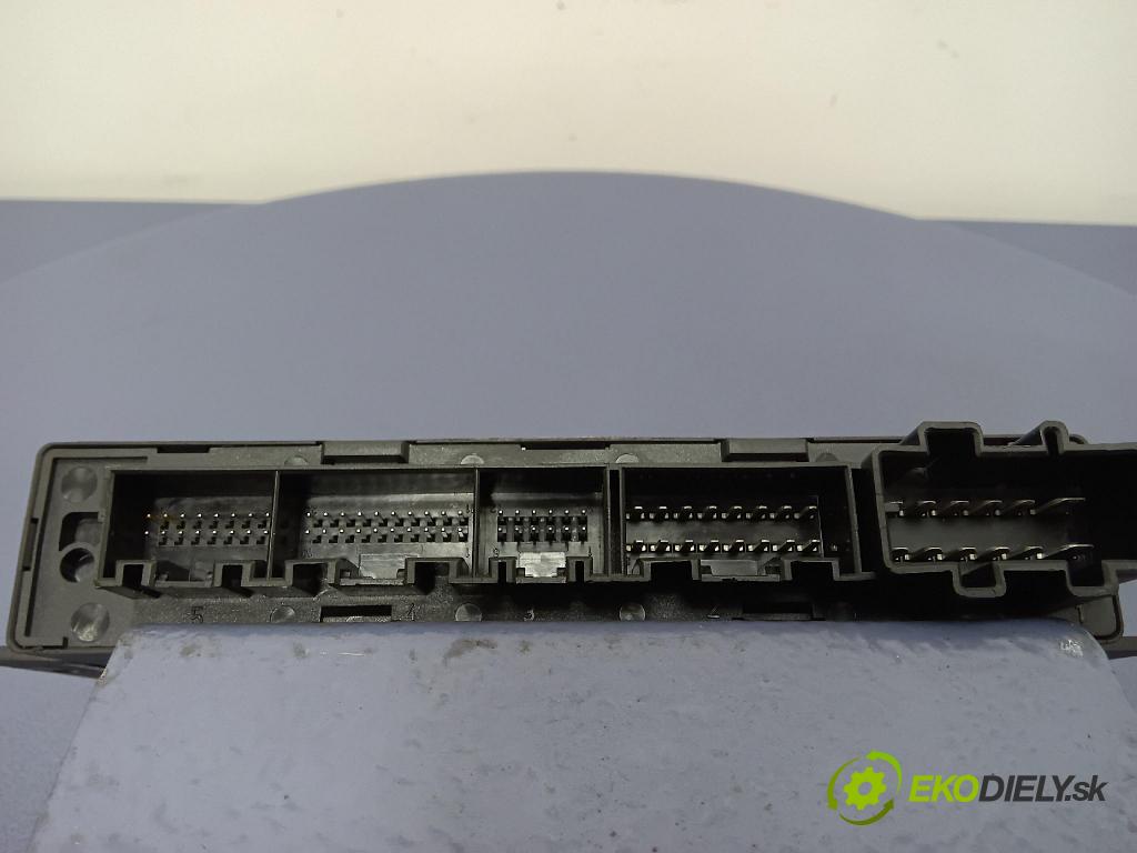 Audi A4 2001 riadiaca jednotka Komfortu 8E0959433AG