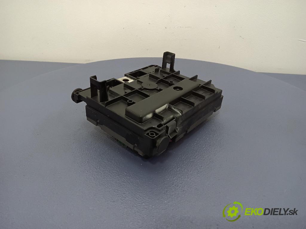 Peugeot 407 2008 skrinka Poistky: 9675877980