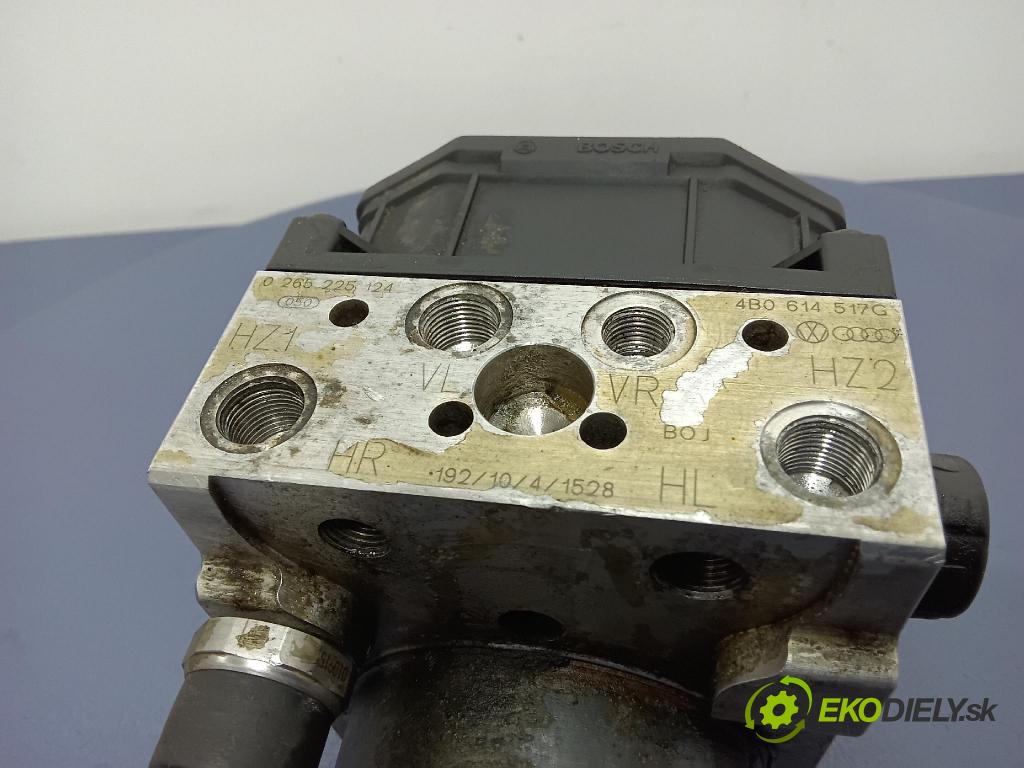 Volkswagen Passat 2002 čerpadlo ABS x 4B0614517G