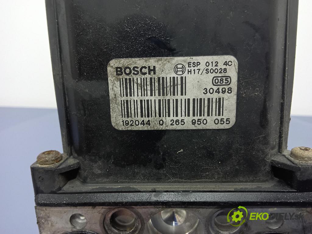 Volkswagen Passat 2002 čerpadlo ABS x 4B0614517G