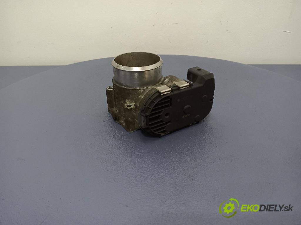 Volkswagen Passat 2002 klapka 06B133062M