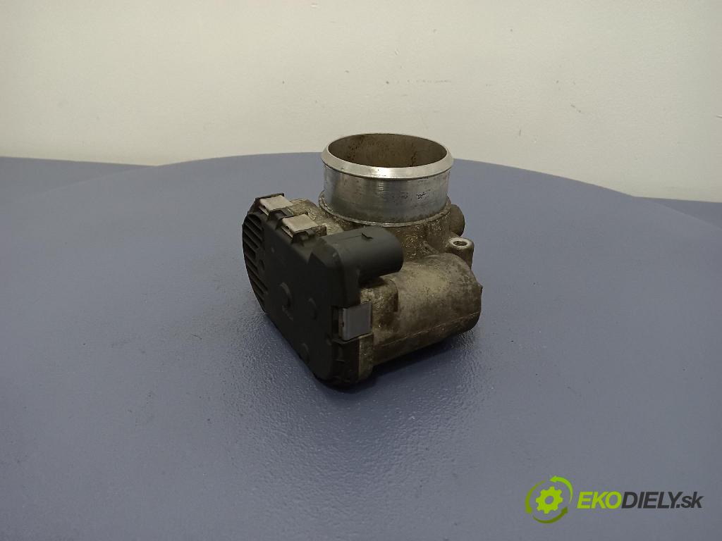 Volkswagen Passat 2002 klapka 06B133062M