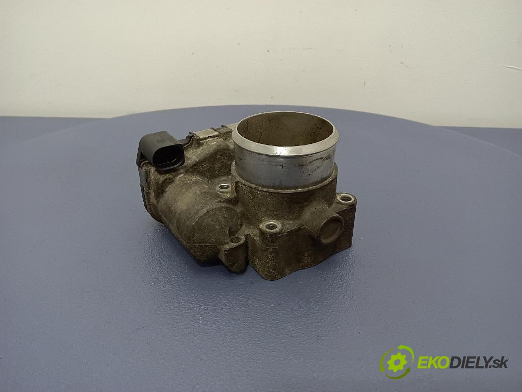 Volkswagen Passat 2002 klapka 06B133062M