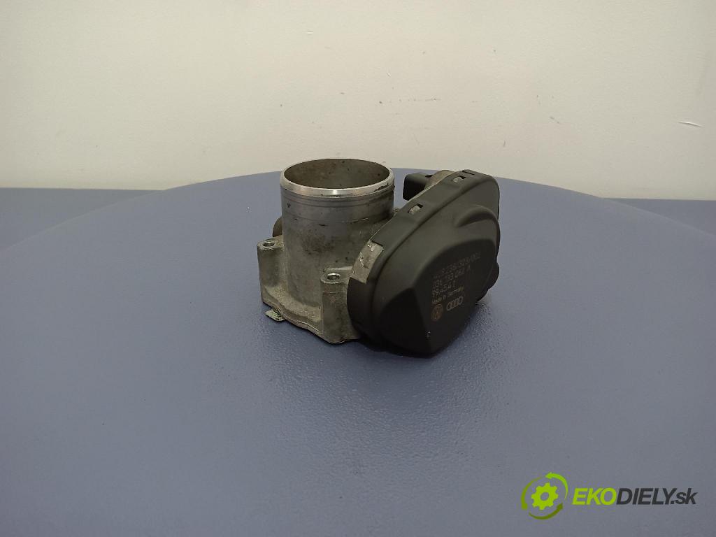 Volkswagen Golf 1999 klapka 036133062A