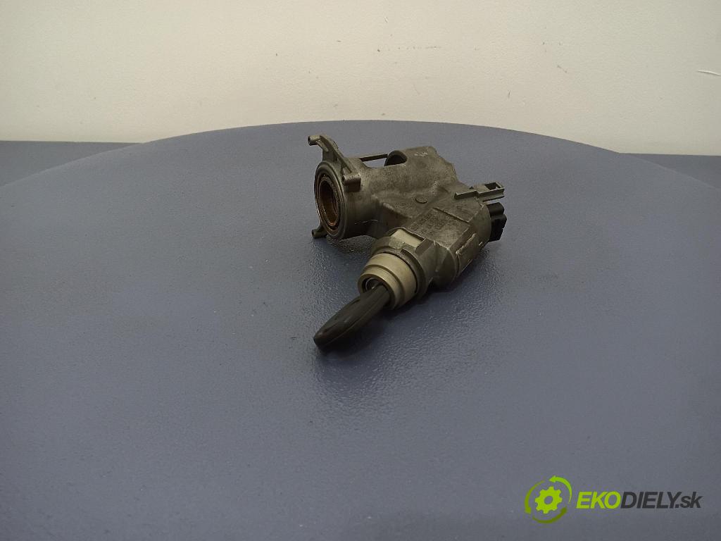 Volkswagen Polo 1999 Spínač zapaľovania: 357905851F