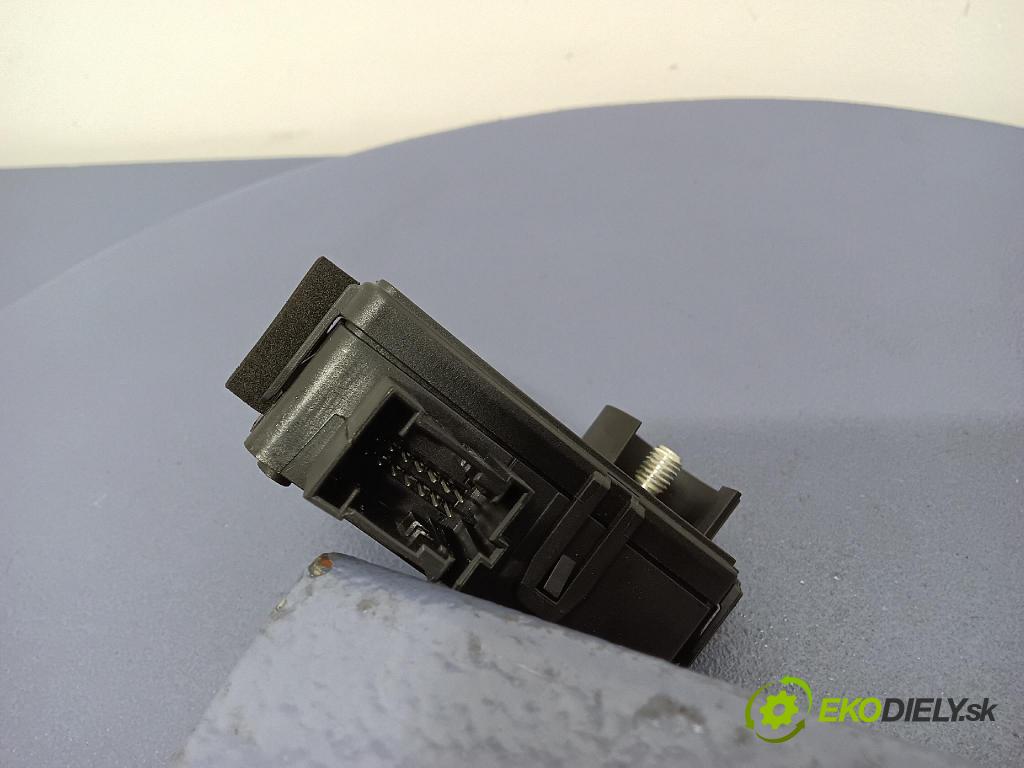 Daimlerchrysler 211 2005 riadiaca jednotka A2115403845