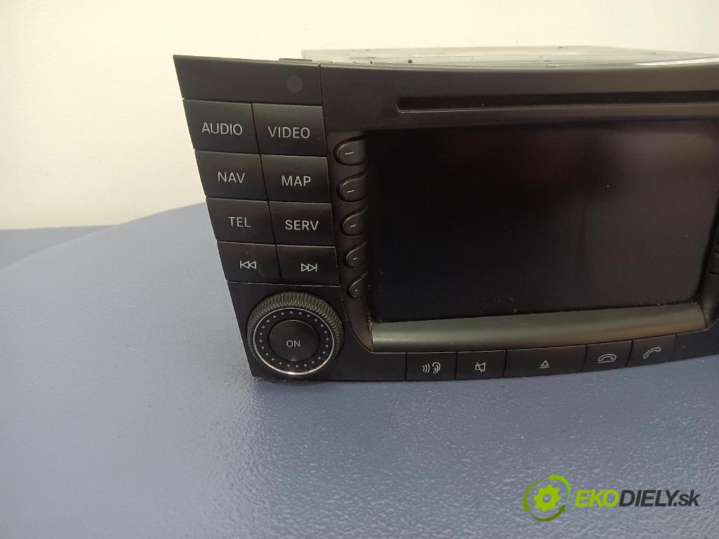 Daimlerchrysler 211 2005 Radio I Navigácia: A2118202197