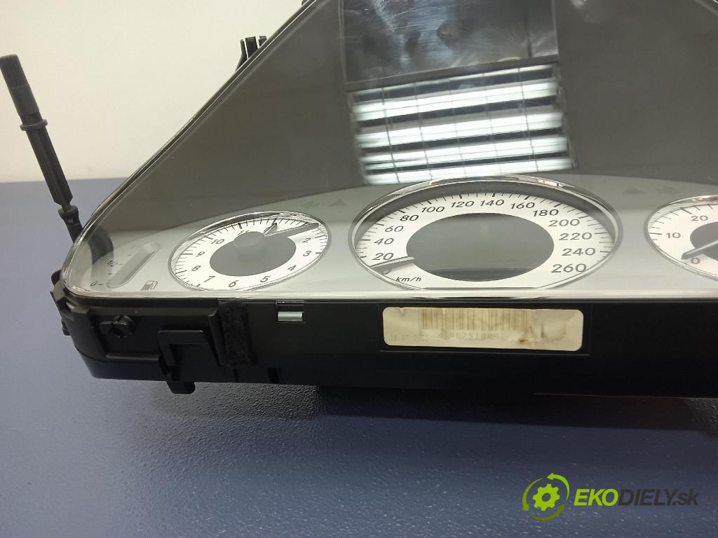 Daimlerchrysler 211 2005 Přístrojová deska 2115405747