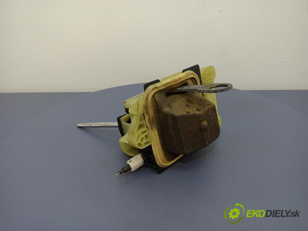 Daimlerchrysler 211 2005 Páka: Zmeny: A2112674224