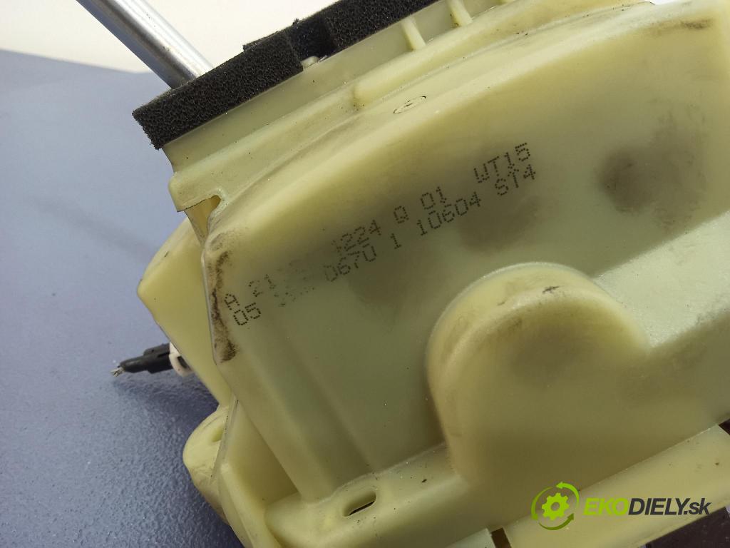 Daimlerchrysler 211 2005 kulisa Změny Ozubené kola: A2112674224