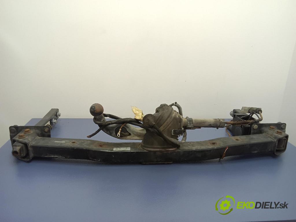 Mercedes 211 2005 výztuha narazník Zad: A2113100004