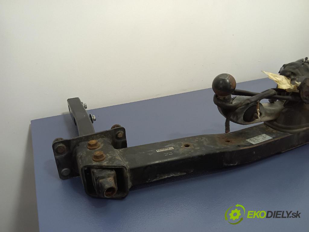 Mercedes 211 2005 výztuha narazník Zad: A2113100004