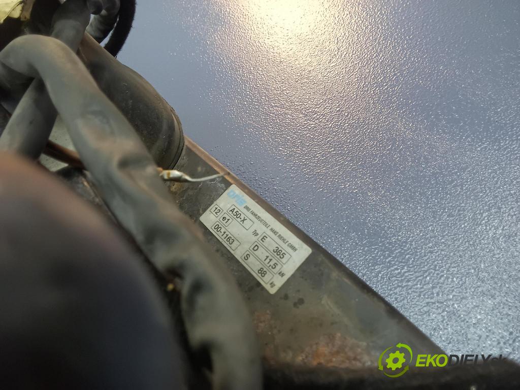 Mercedes 211 2005 výztuha narazník Zad: A2113100004