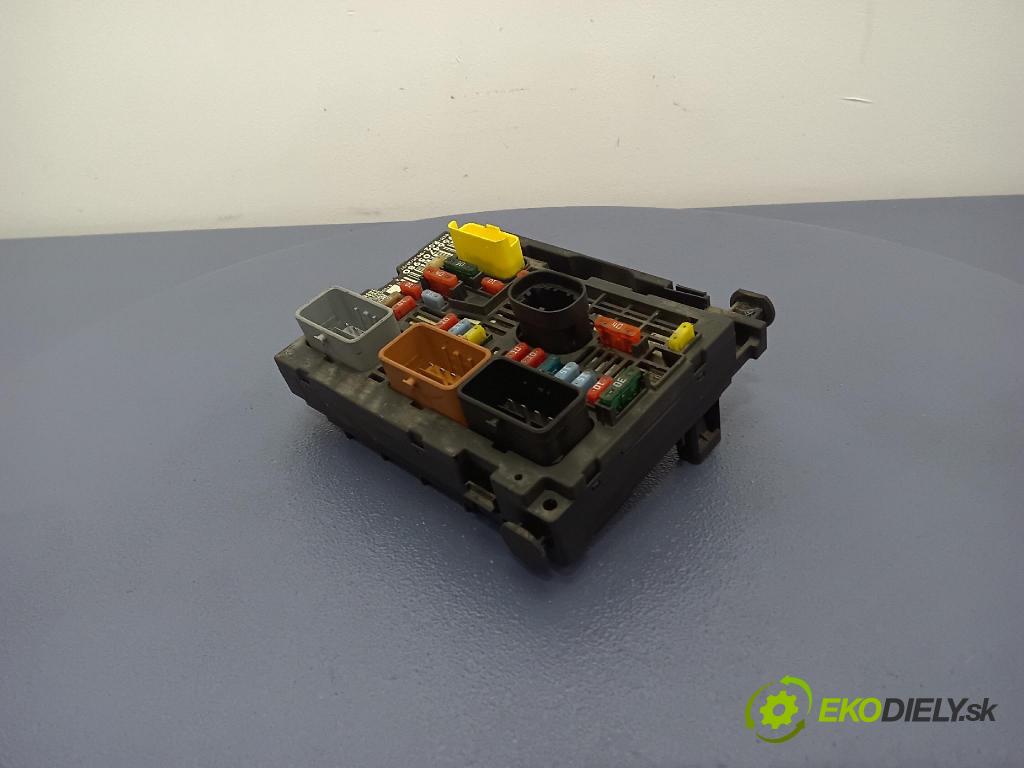 Peugeot 407 2008 skrinka Poistky: 9664705980