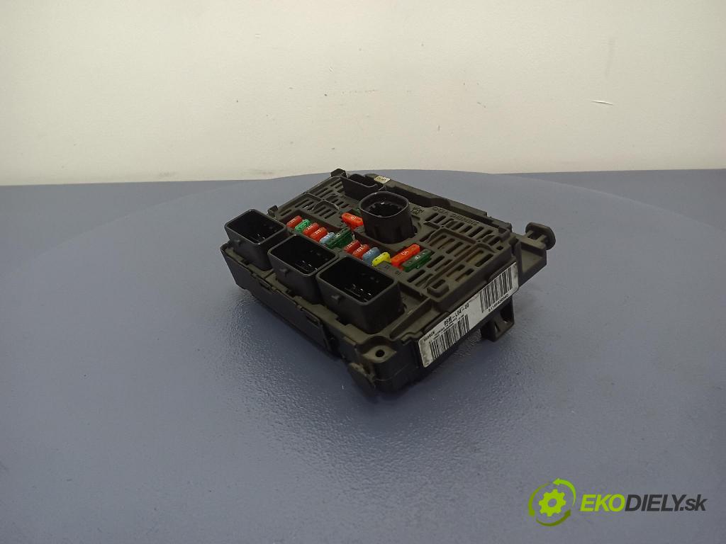 Citroen C4 2007 skříňka Pojistky S118983004Q