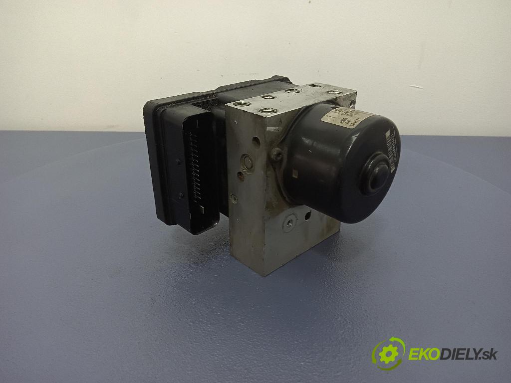 Volvo S60 2003 čerpadlo ABS x 8671224