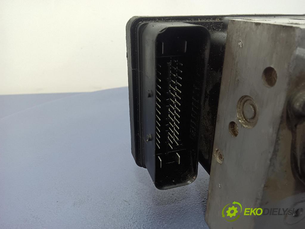 Volvo S60 2003 čerpadlo ABS x 8671224