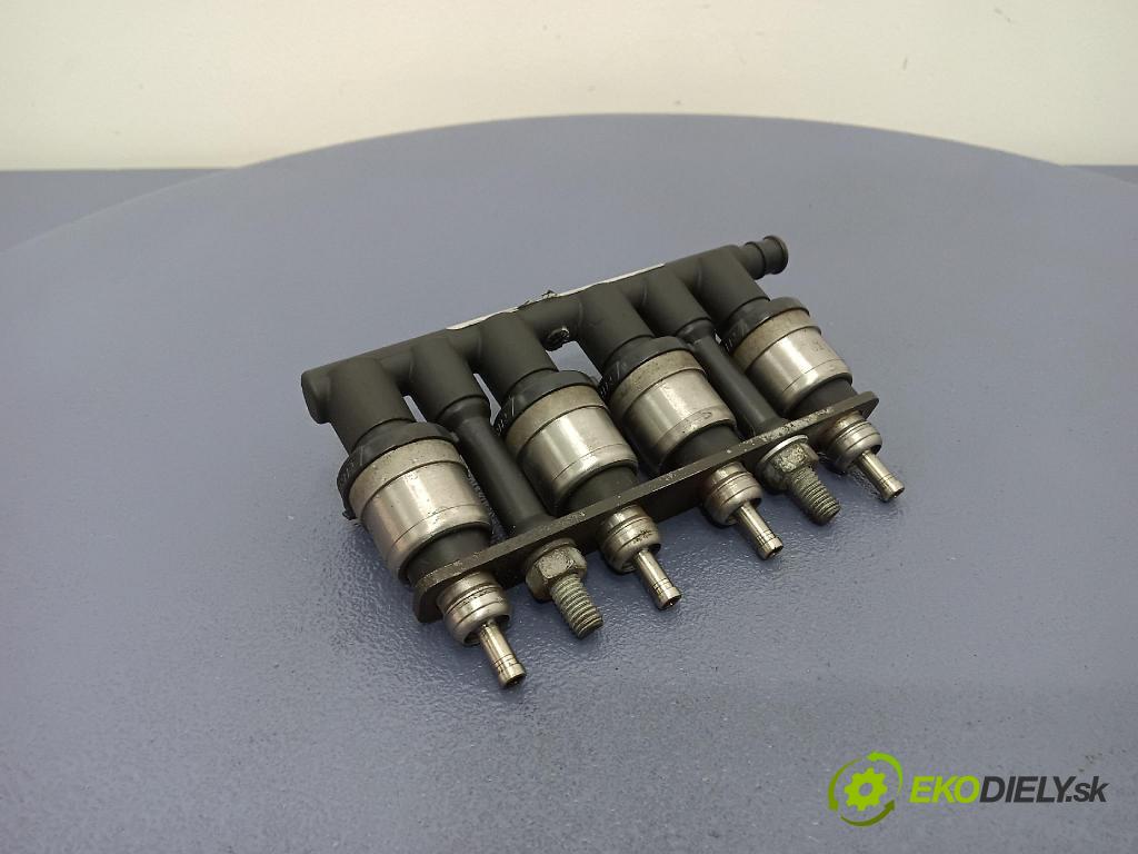 Renault Megane 2005 lišta Dodávka: 67R-010092