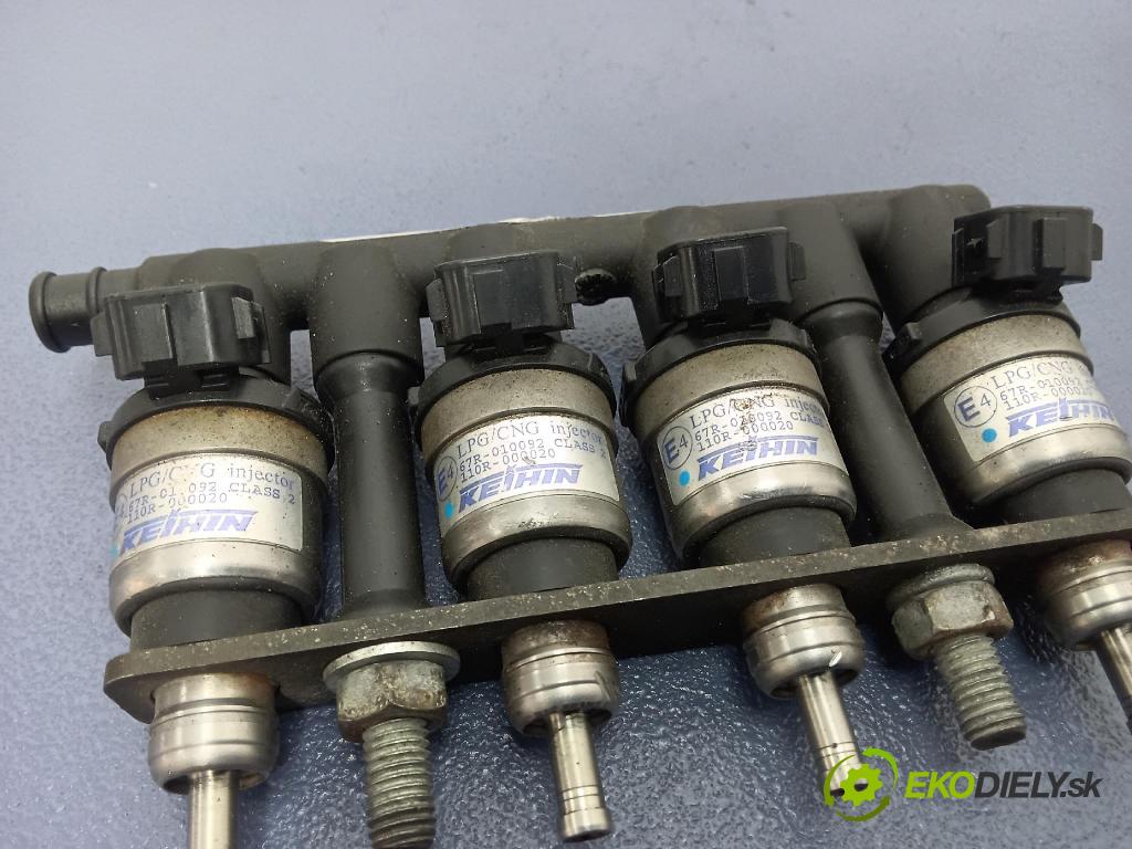 Renault Megane 2005 lišta Dodávka: 67R-010092