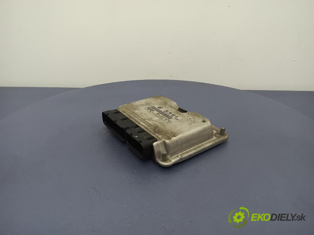 Volkswagen New beetle 2001 riadiaca jednotka Motor: 06A906032BS