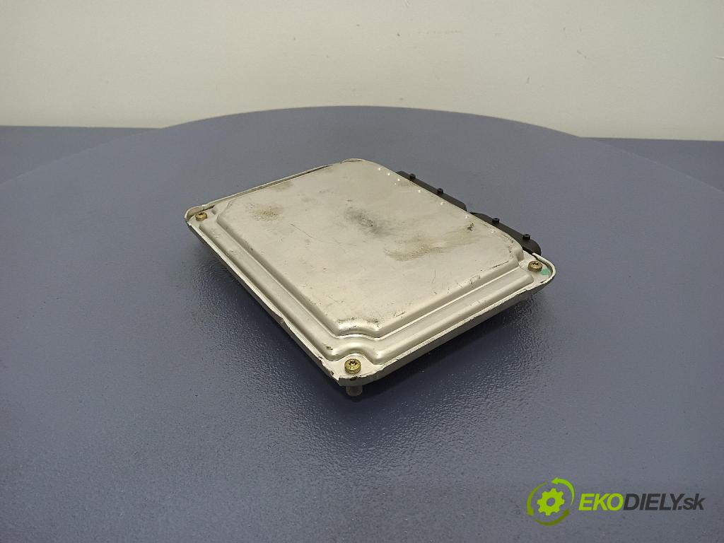 Volkswagen New beetle 2001 riadiaca jednotka Motor: 06A906032BS