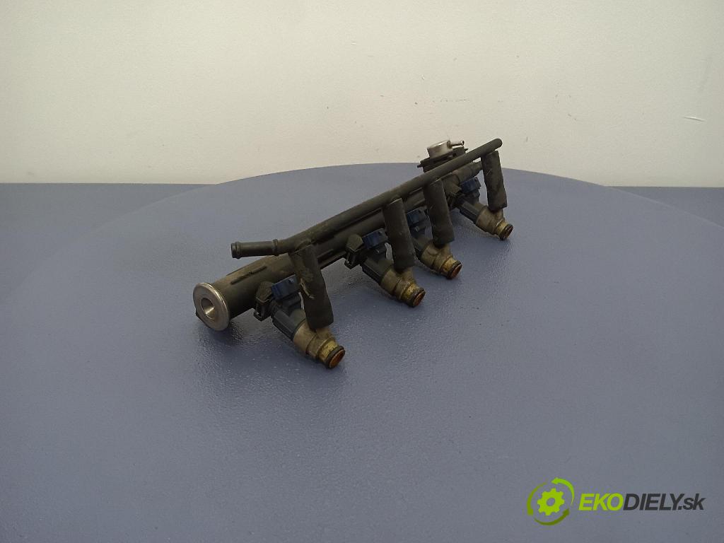 Volkswagen New beetle 2001 lišta Dodávka: 06A906031AC