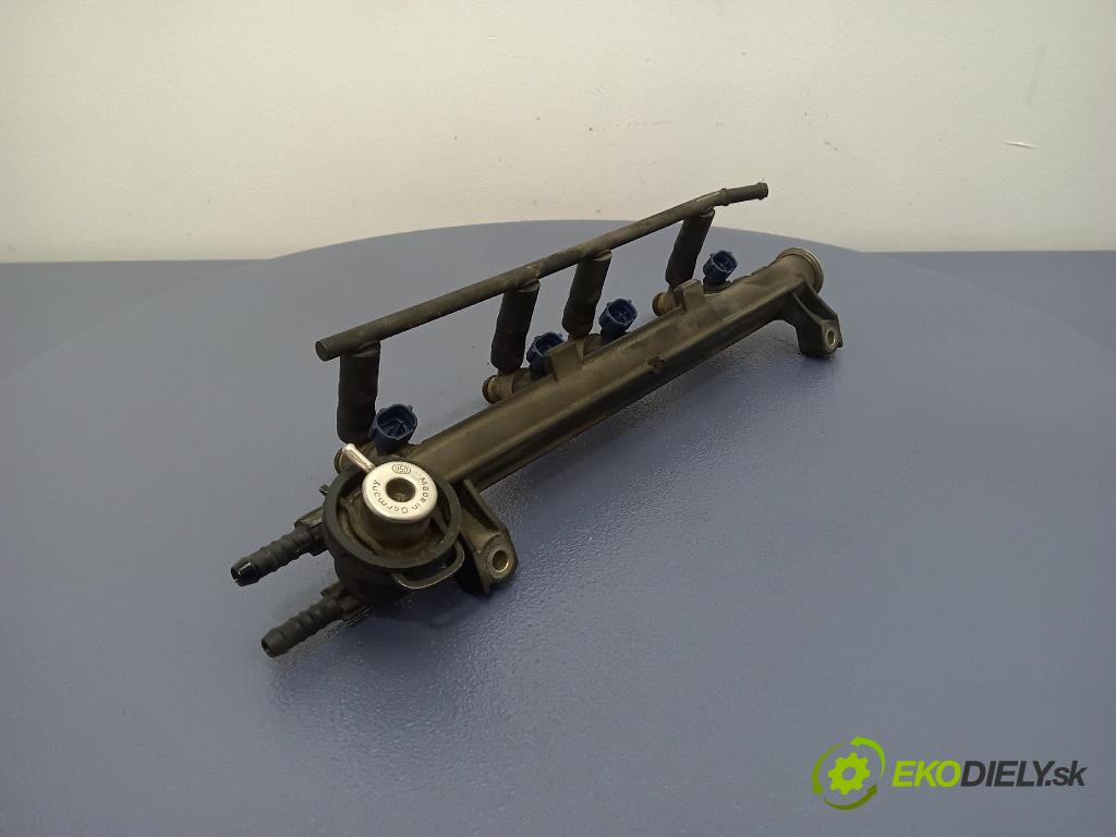 Volkswagen New beetle 2001 lišta Dodávka: 06A906031AC