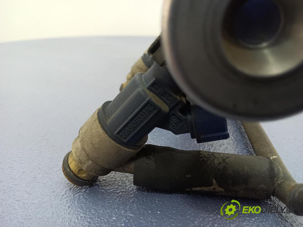 Volkswagen New beetle 2001 lišta Dodávka: 06A906031AC