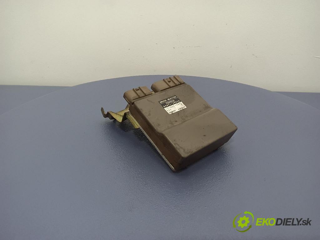 Toyota Avensis 2002 riadiaca jednotka 89871-20030