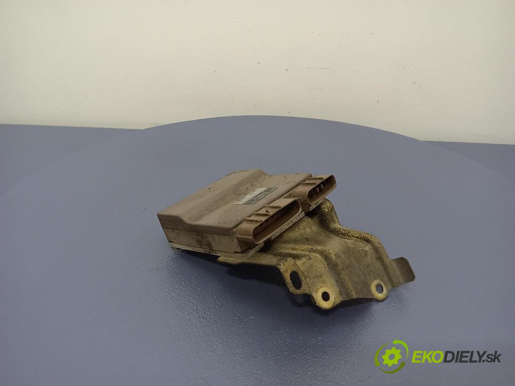 Toyota Avensis 2002 riadiaca jednotka 89871-20030