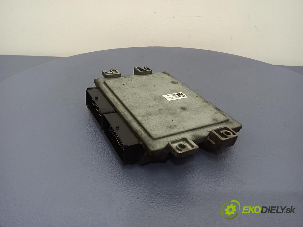 Renault Kangoo 2007 riadiaca jednotka Motor: 8200512582