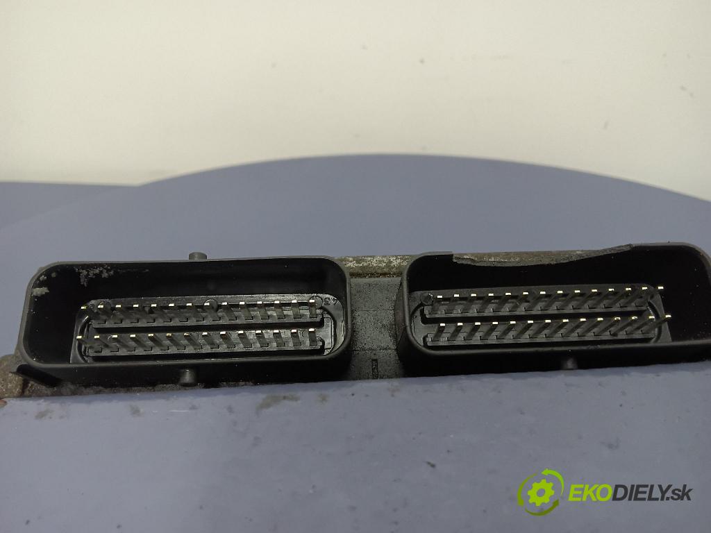 Renault Kangoo 2007 riadiaca jednotka skrine 8200544974