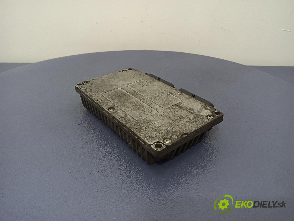 Renault Kangoo 2007 riadiaca jednotka skrine 8200544974