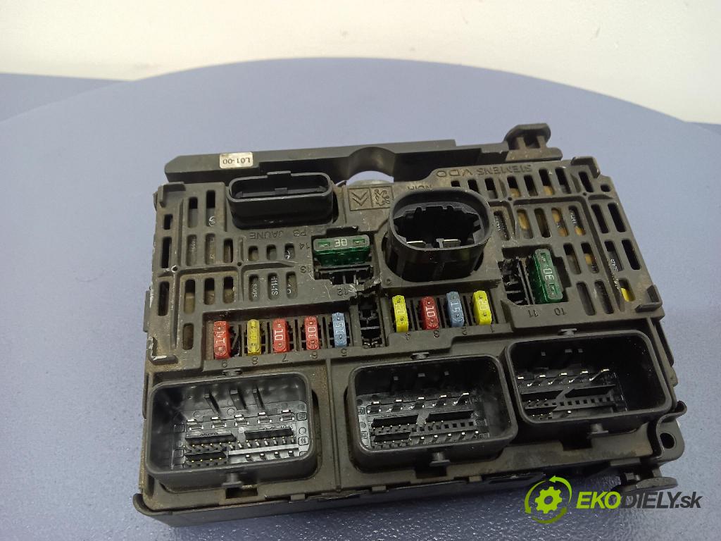 Peugeot 407 2004 skrinka Poistky: 9656086080