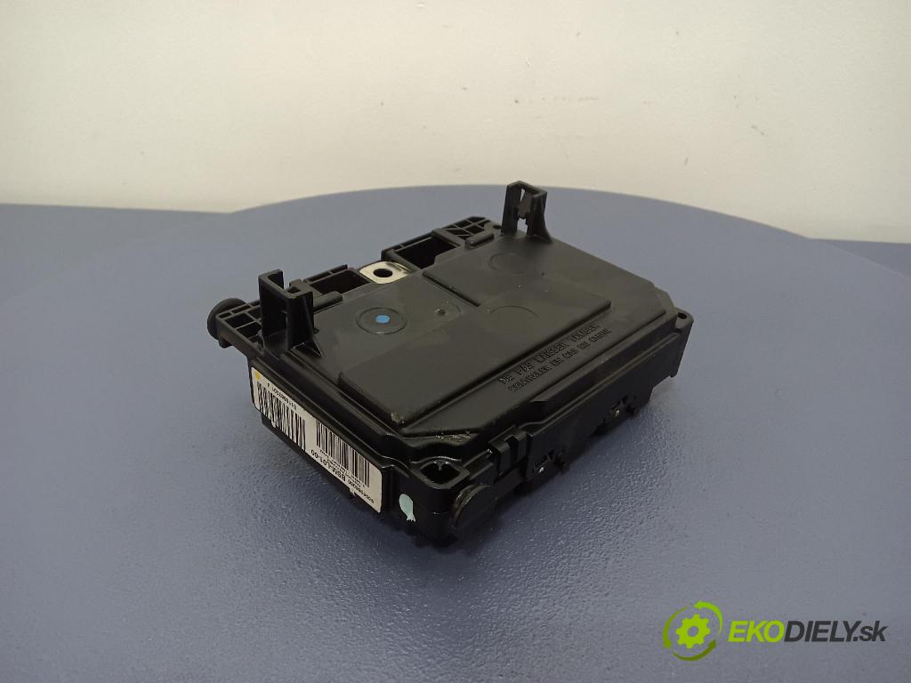 Peugeot 407 2004 skrinka Poistky: 9656086080