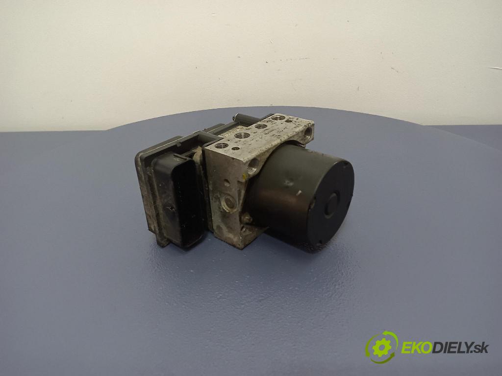 Skoda Fabia 2004 čerpadlo ABS x 6Q0907379AA