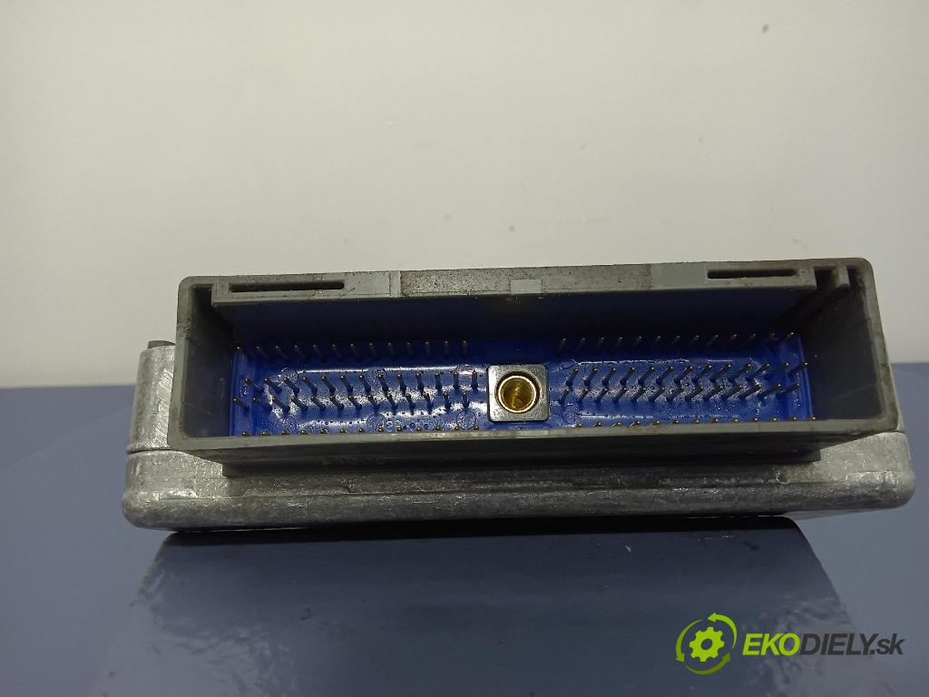 Mazda Tribute 2003 riadiaca jednotka Motor: YF73-18881