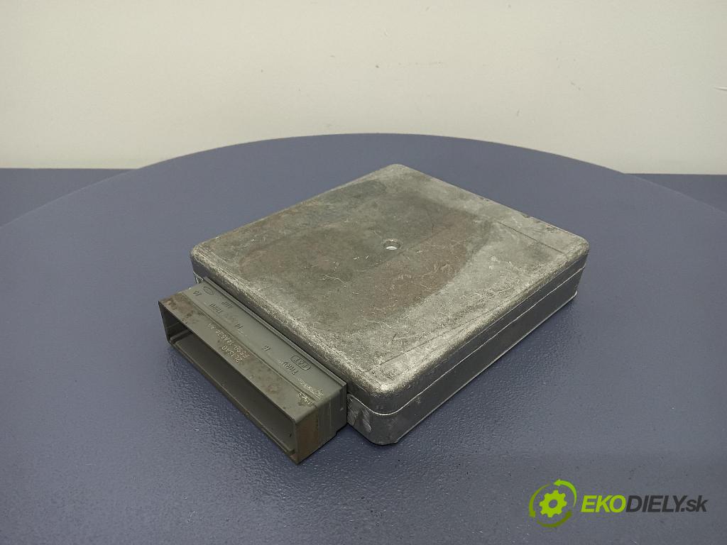 Mazda Tribute 2003 riadiaca jednotka Motor: YF73-18881